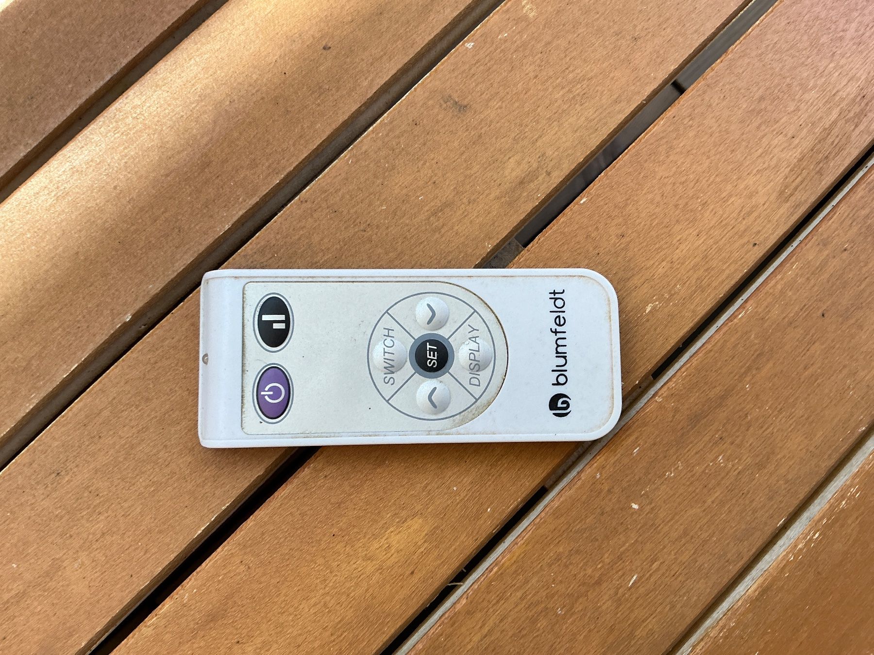 Radiateurs: Infrarotstrahler verdeckt. Für Balkon oder Terrass. – D'occasion à Kloten par Multipod 1