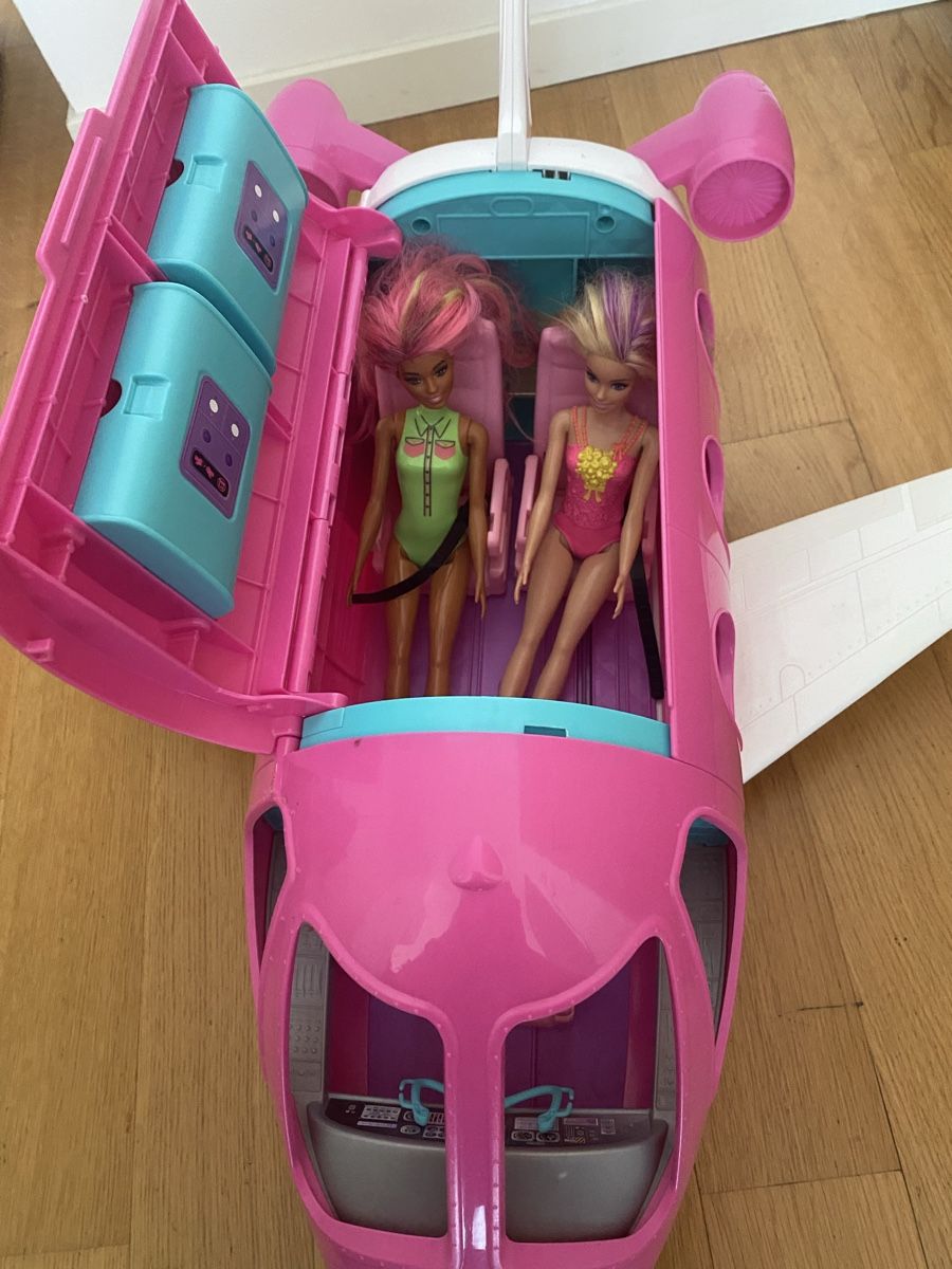 Giocattoli: Avion Barbie rose avec 2 Barbies – Usato da Lausanne venduto da Vracorama 2