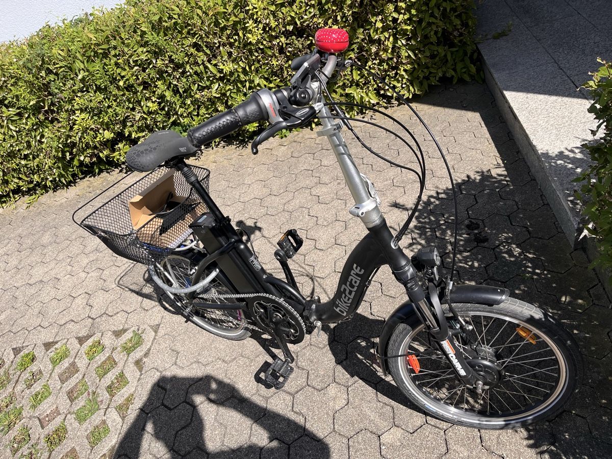 Biciclette: Klapp-E-Bike - schwarz mit Korb gebraucht – Usato da Basel venduto da yanbam82 1