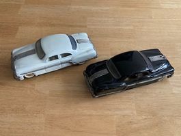 2 Stück Oldtimer Blechautos 50-er Jahre Style