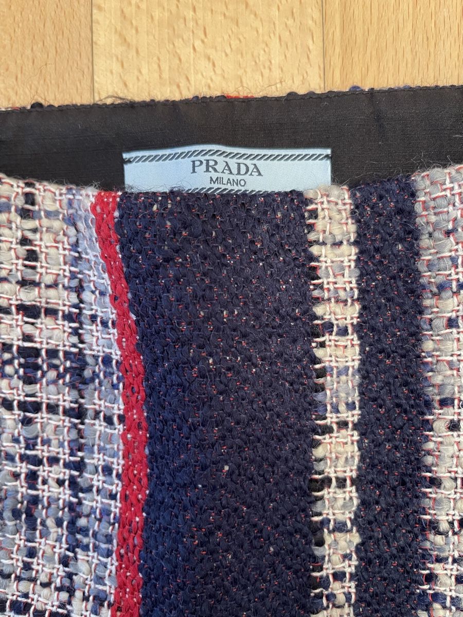 Prada Gonne: PRADA tweed skirt size 42 (IT) – Nuovo (secondo la descrizione) da Castagnola venduto da Car2X2N 2