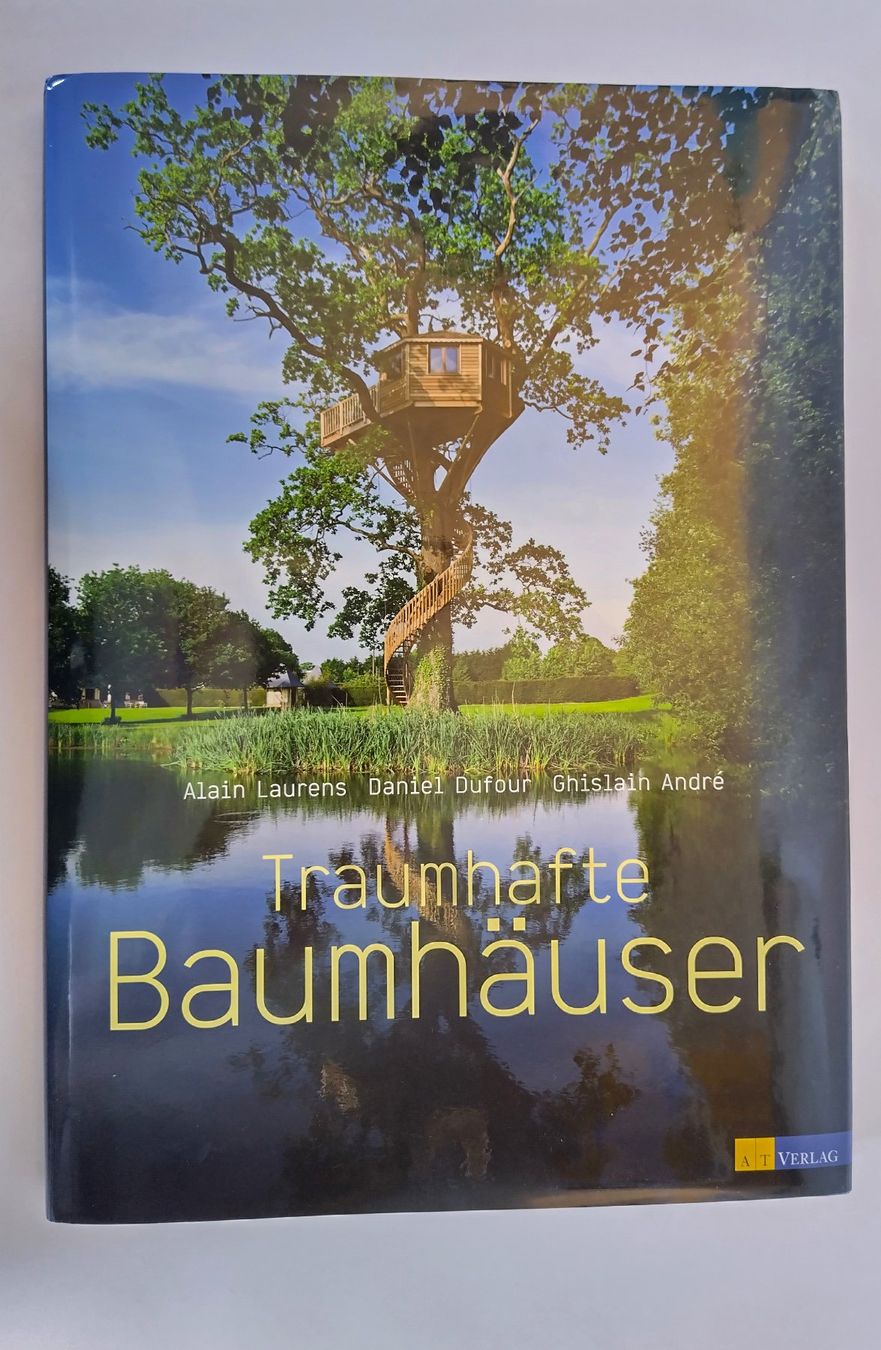 Libri: Traumhafte Baumhäuser / Grosses Baumhaus Buch ab Fr. 16.- – Usato da Bellach venduto da JingleJerry