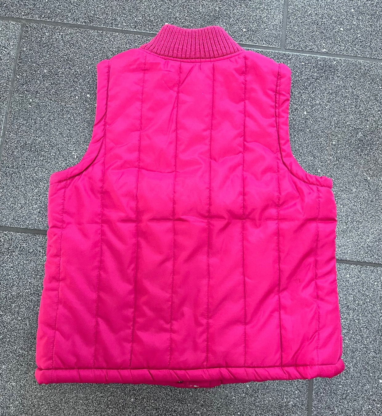 Altro abbigliamento per bambina: Pinkiges Mädchen Gilet Gr.116 – Usato da Hünenberg See venduto da spartakus02 1