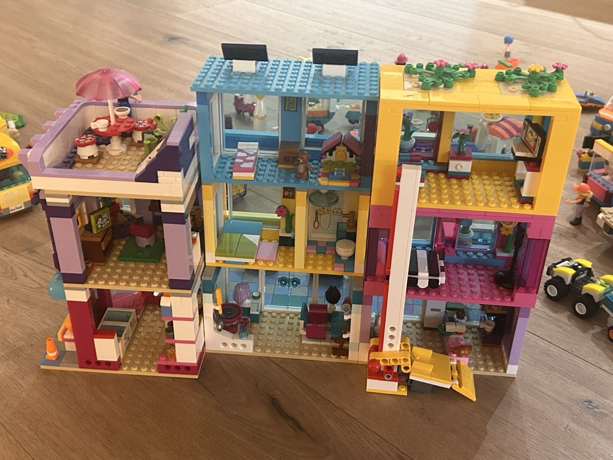 Lego Jouets: Lego Friends Set Schnäppchen,  Wohnblock, Segelschiff uvm. – D'occasion à Jona par grizzlyhedi01 3