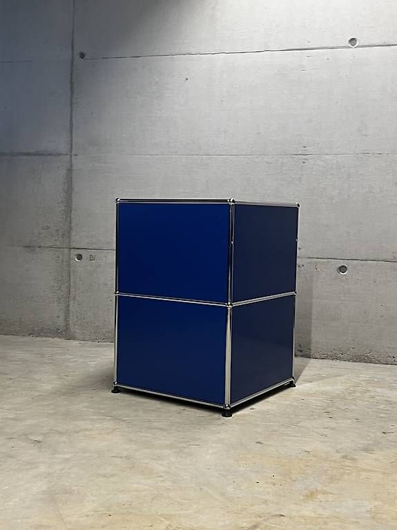 Eléments de bureau: USM Haller Korpus – D'occasion à Kreuzlingen par polychromos 3