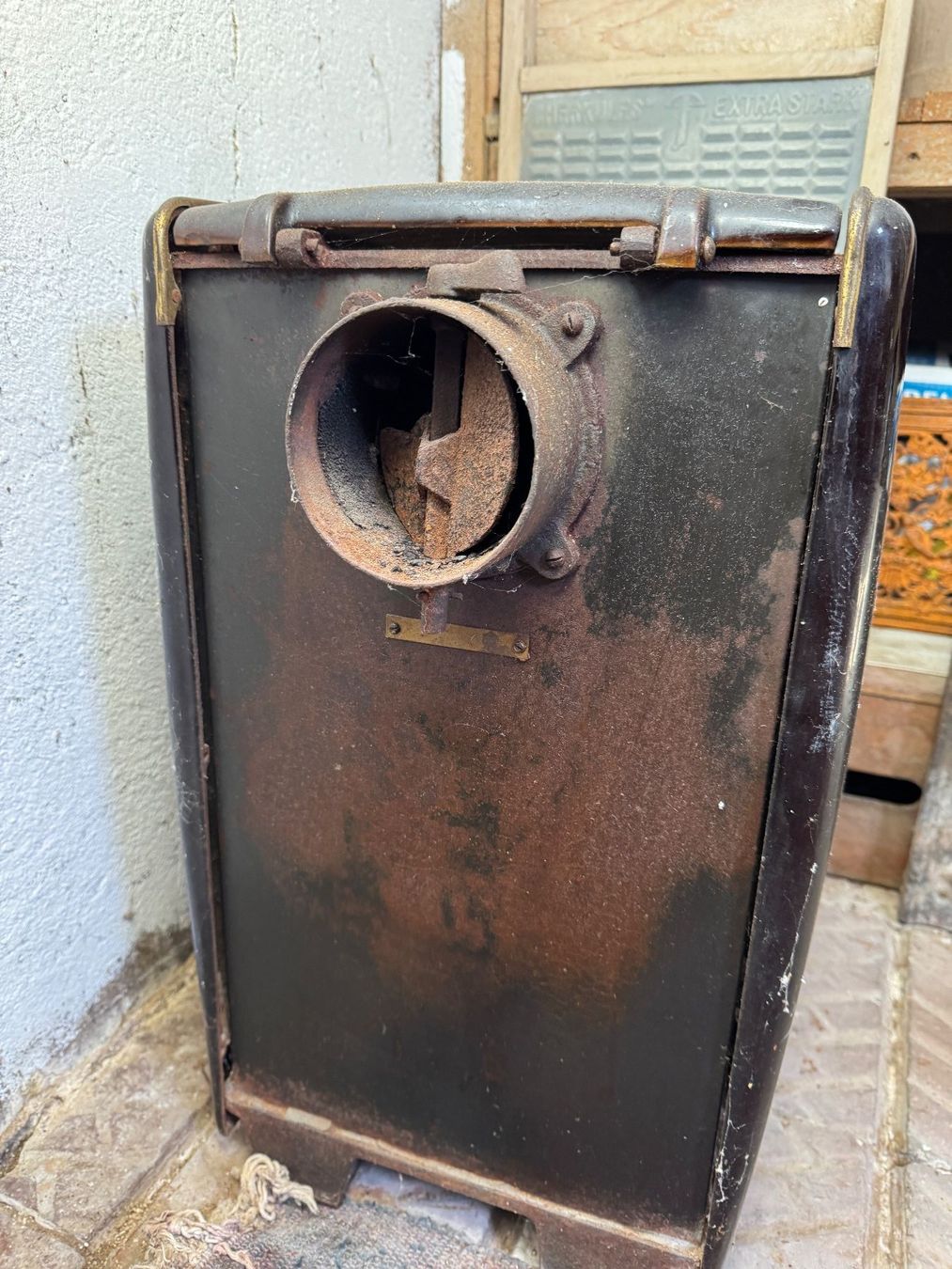 Altri mobili d'antiquariato: Retro Ofen – Usato da Sachseln venduto da BONATI01 6