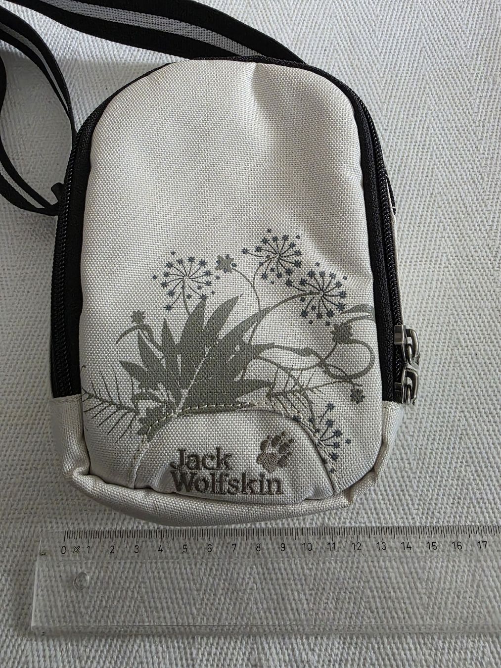 Jack Wolfskin Borse da donna: Kleine Tasche von Jack Wolfskin – Usato da Rikon im Tösstal venduto da Quimy68 4