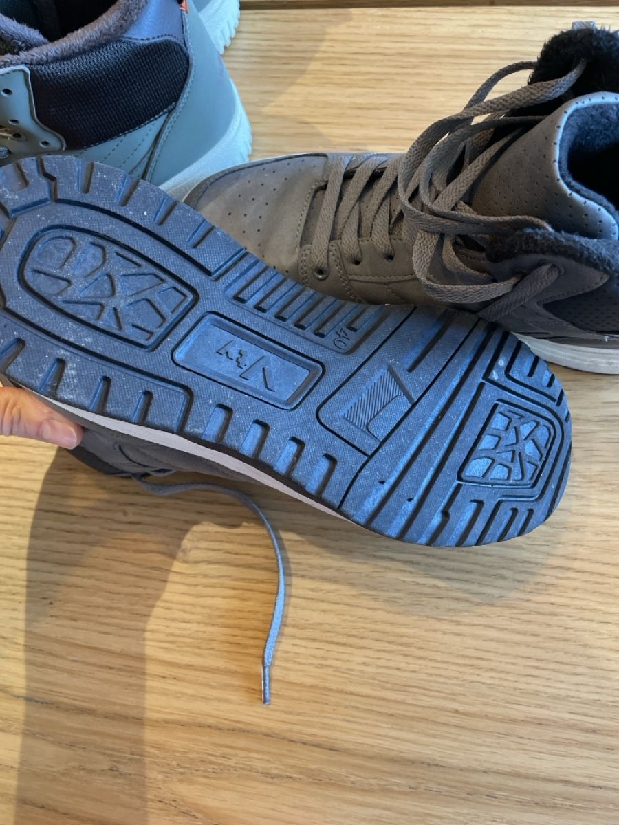 Adidas Scarpe per ragazzi: Warme Schuhe 40 – Usato da Schangnau venduto da sun39 3