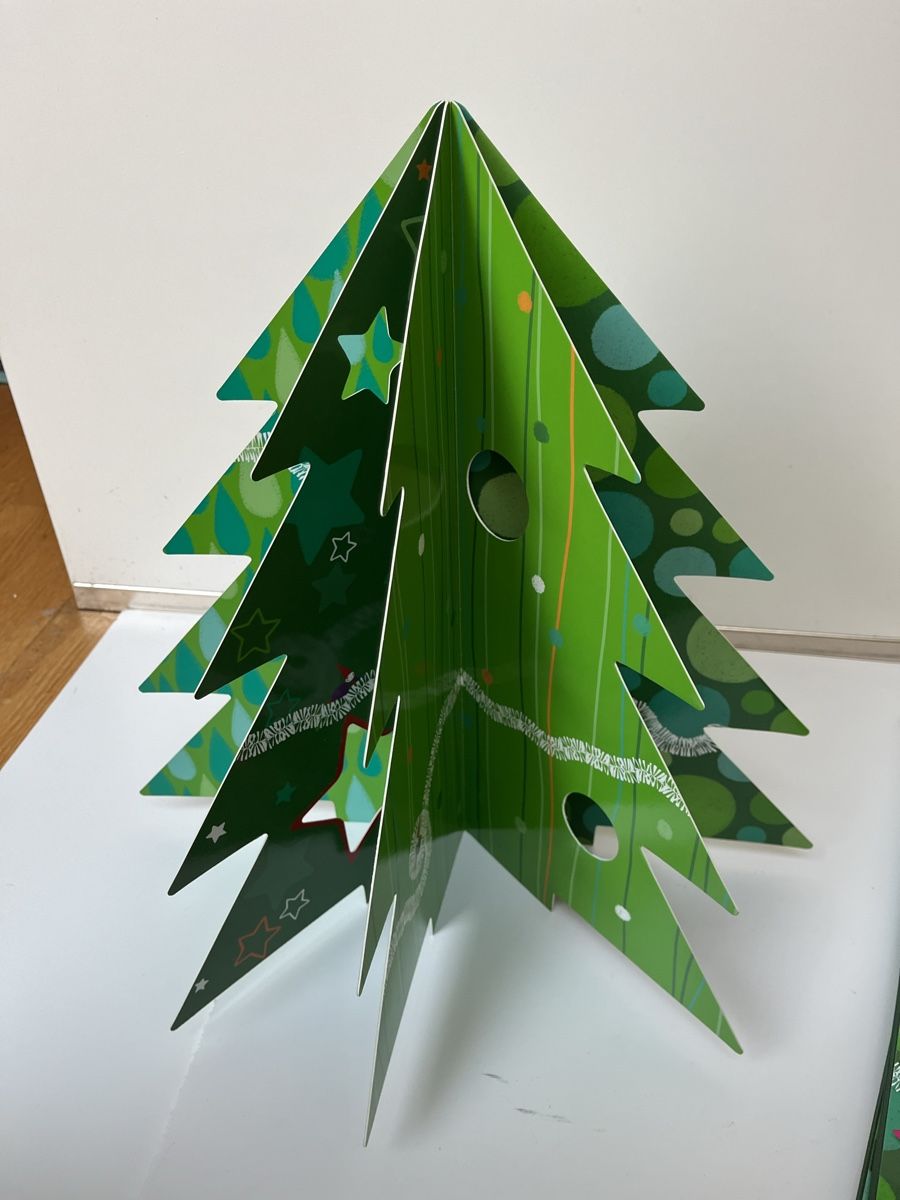 Libri: 3x Paper based Christmas tree activity books to decorate – Nuovo (secondo la descrizione) da Lucens venduto da metaD 3