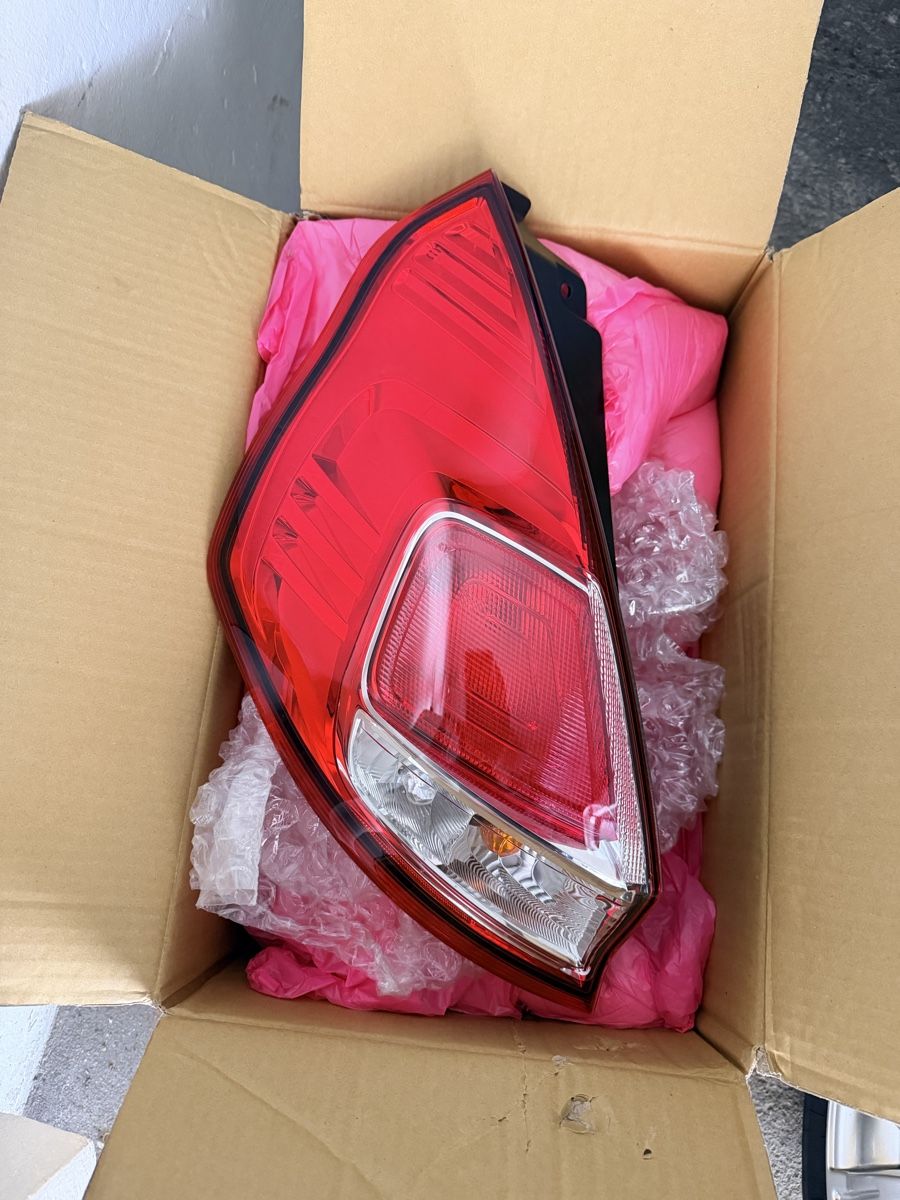 Accessori per altri veicoli: Heckleuchte Ford Fiesta  – Nuovo e nell'imballaggio originale da Bauma venduto da aut_dy8s