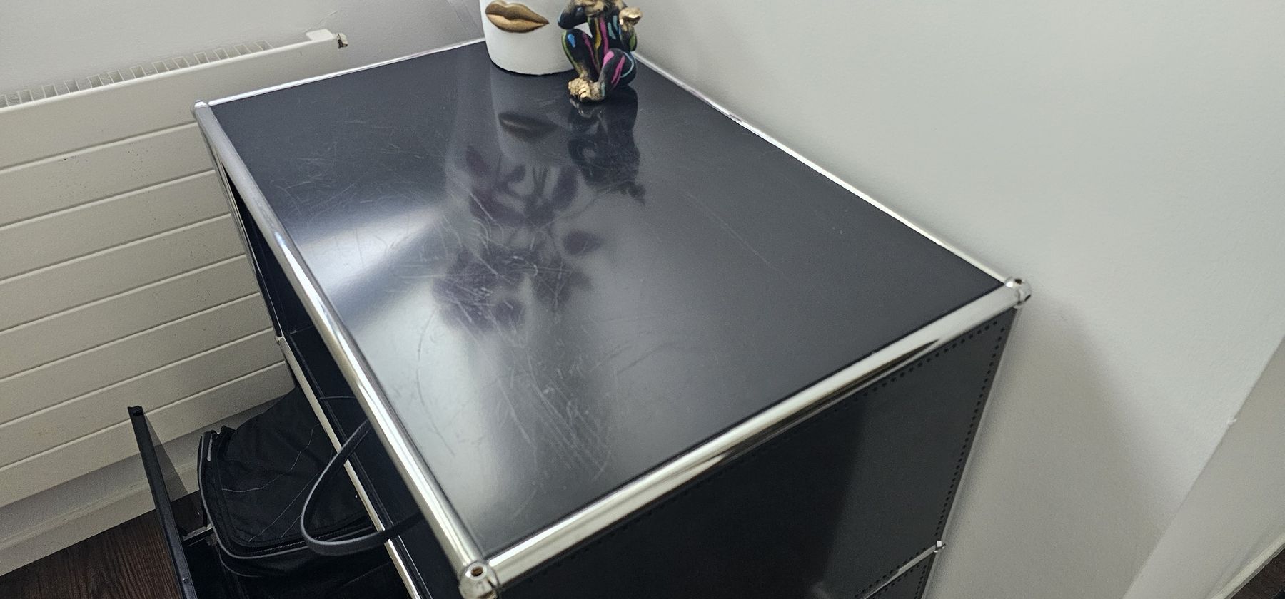 Étagères: USM Haller Sideboard schwarz mit Schublade – D'occasion à Oberengstringen par LammGottes 1