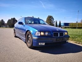 E36 320i