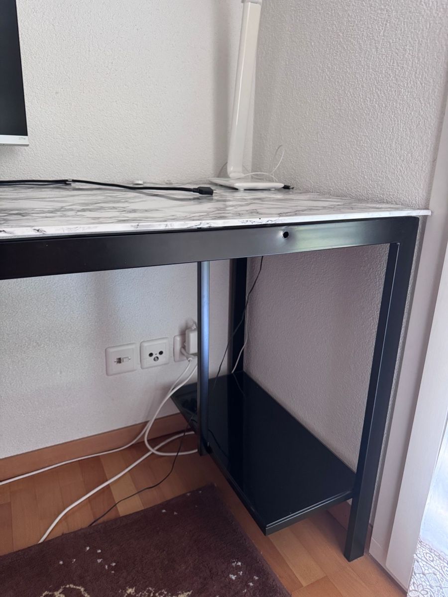 Tische: Schreibtisch – Gebraucht aus Winterthur von gur_p625 1