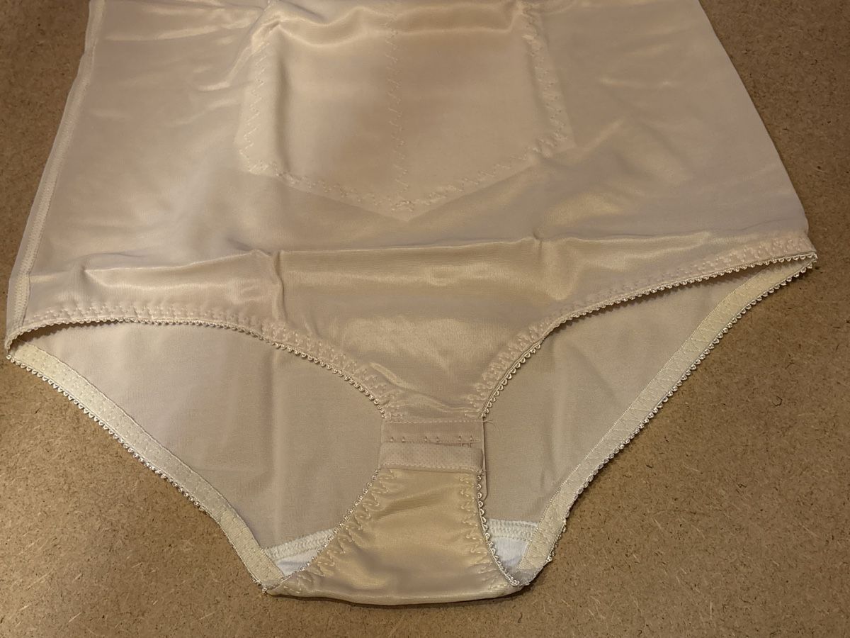 Altra biancheria intima: Kompressions Unterbrust Body – Nuovo (secondo la descrizione) da Rümlang venduto da Sambas19 3
