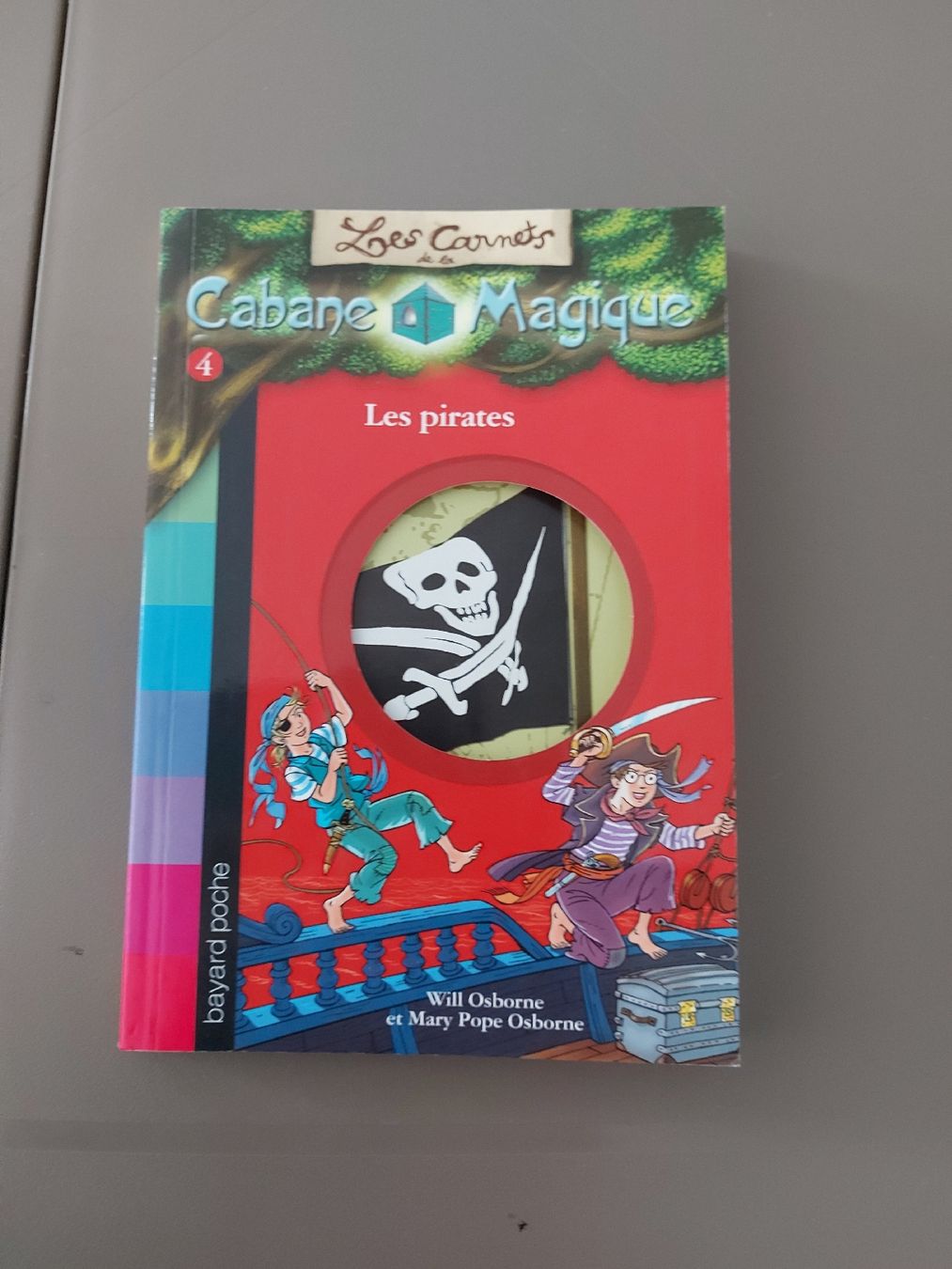 Bücher: Les carnets de la cabane Magique 4 Les pirates – Gebraucht aus Bulle von momy 1