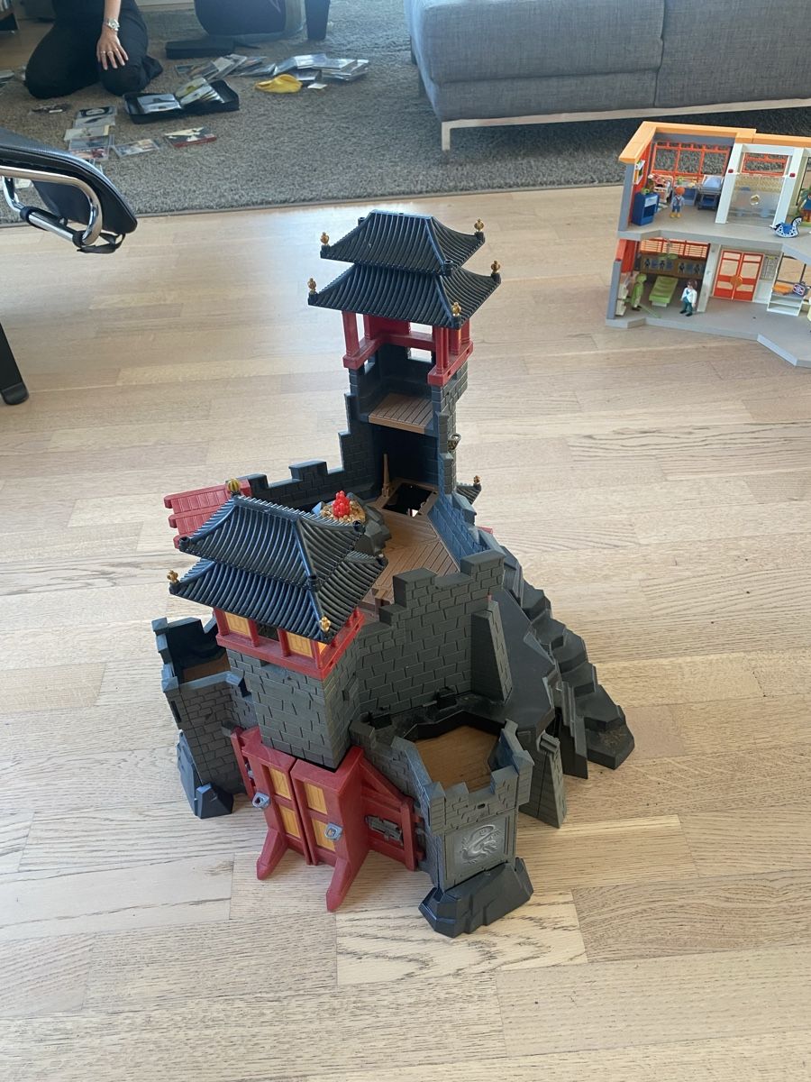 Giocattoli: PLAYMOBIL Drachenburg – Usato da Winterthur venduto da gizmo_71