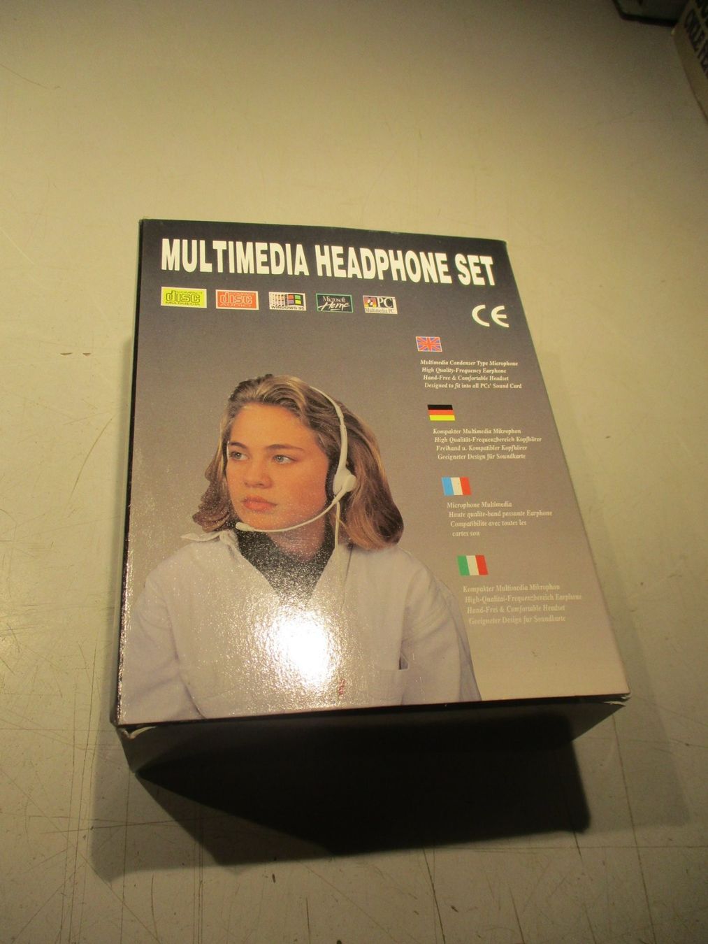 Cuffie: OLD SCHOOL HEAD SET – Nuovo e nell'imballaggio originale da Langnau i. E. venduto da Superseven69