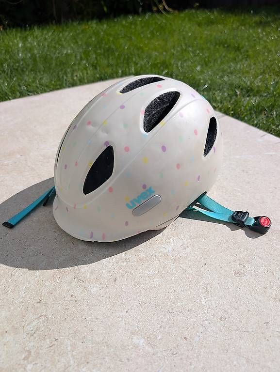 Uvex Caschi: Uvex Velohelm Kinder,  50-54 cm – Usato da Urdorf venduto da Cat_Com 4