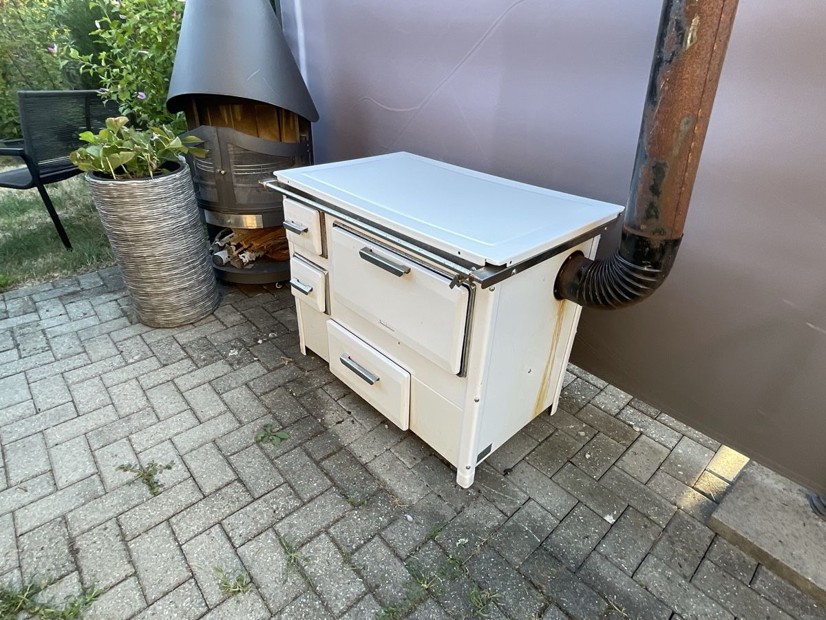 Cucine: Alter Holzkochherd / Outdoorküche – Usato da Jens venduto da fynn03 1