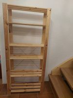 Schönes stabiles Holzregal