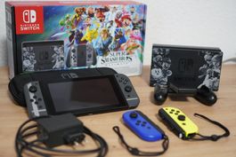 Nintendo Switch Super Smash Bros. Edition + 4 Joy-Cons