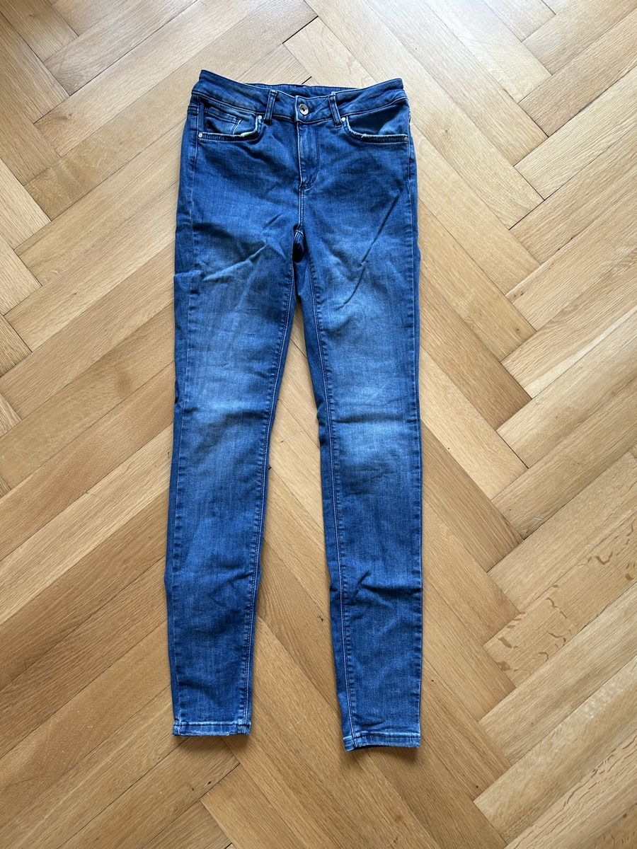 Vero Moda Jeans: Jeans Vero Moda S/32 – Nuovo (secondo la descrizione) da Basel venduto da stb_27