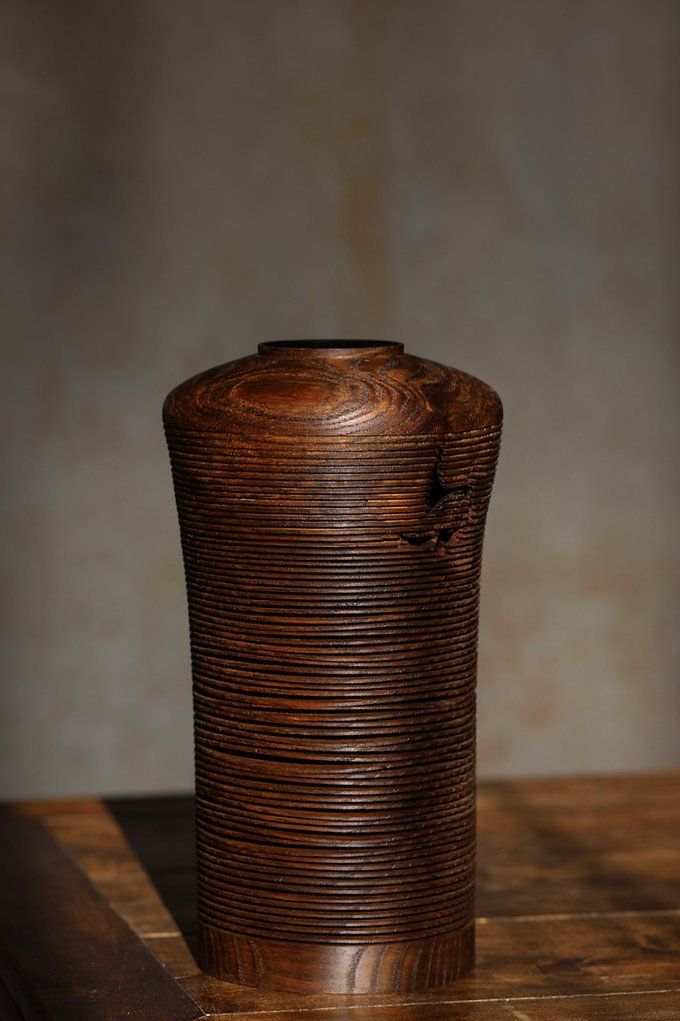 Vasi & Recipienti: Objet en Boi – Nuovo e nell'imballaggio originale da NYON venduto da artnetgallery