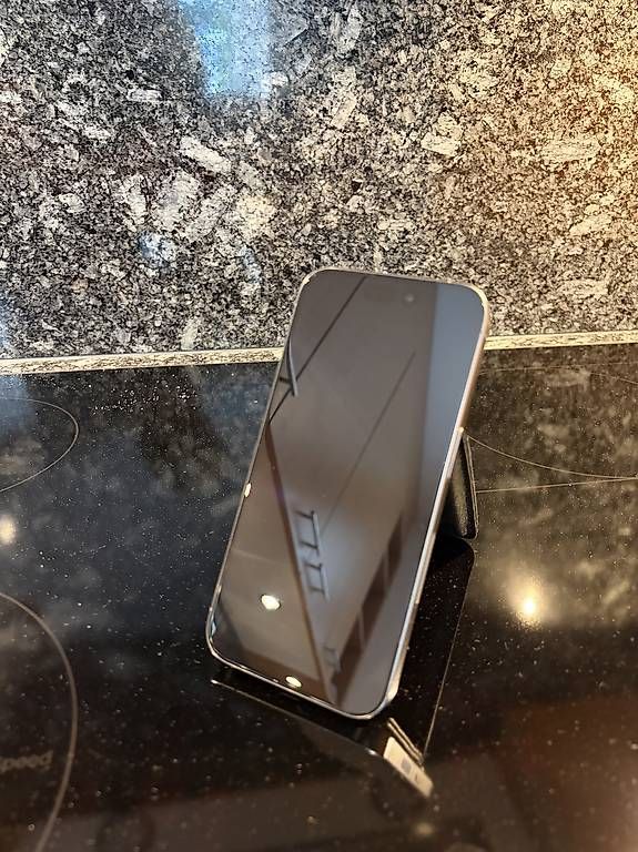 Apple Telefoni cellulari / Smartphones: iPhone 15 Pro 256 GB Natural Titanium – Usato da Freienbach venduto da AddiBe 4