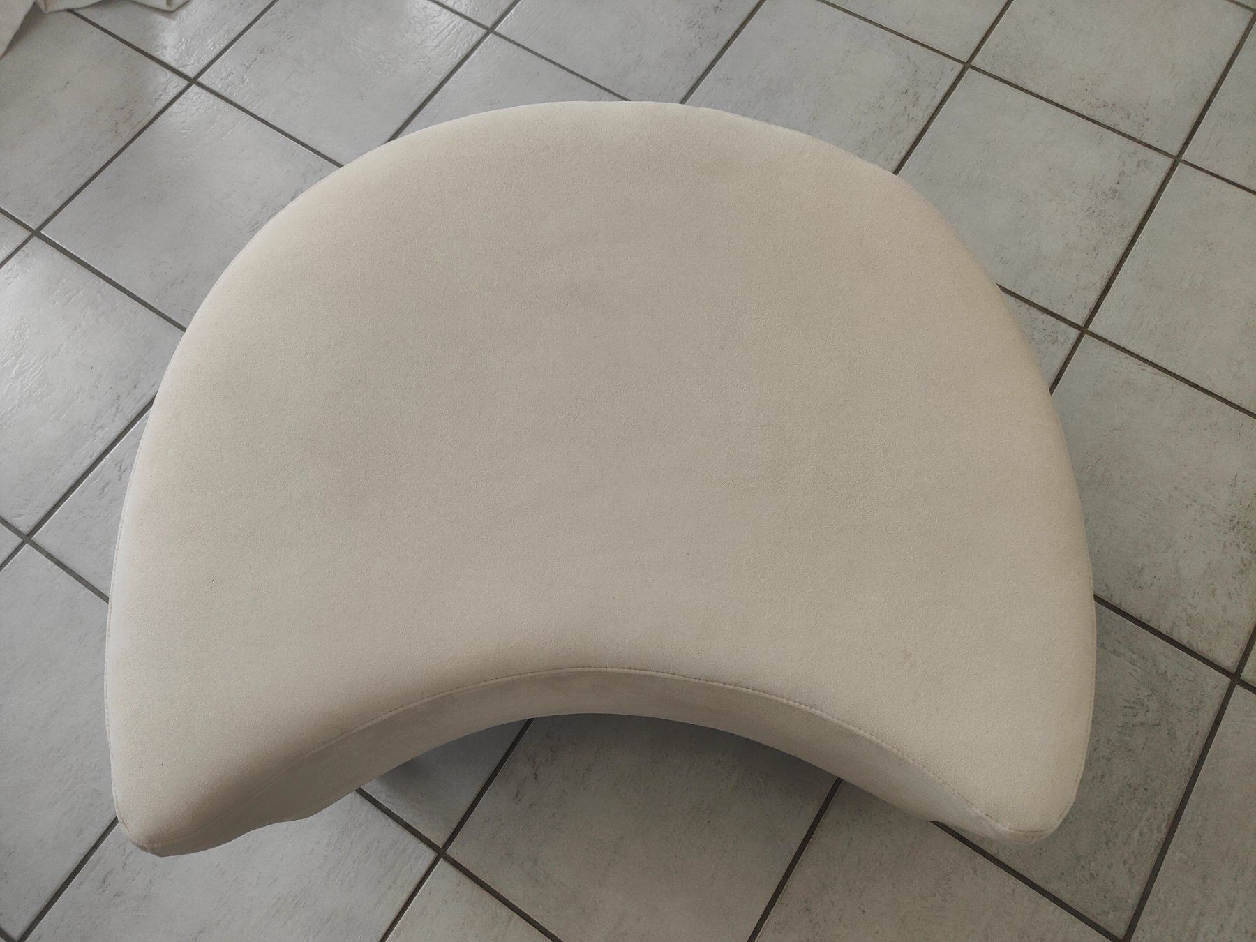 Tabourets: Bequemer Hocker beige !!!!!! – D'occasion à Flaach par Lonzo99