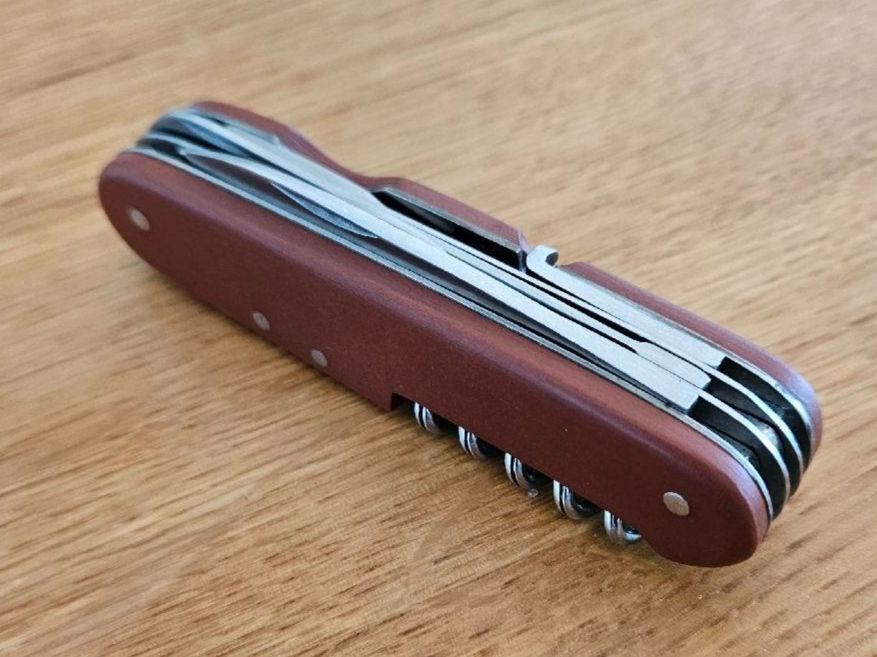 Wenger Taschenmesser: Taschenmesser Wenger Tahara – Gebraucht aus Bern von Respirit 1