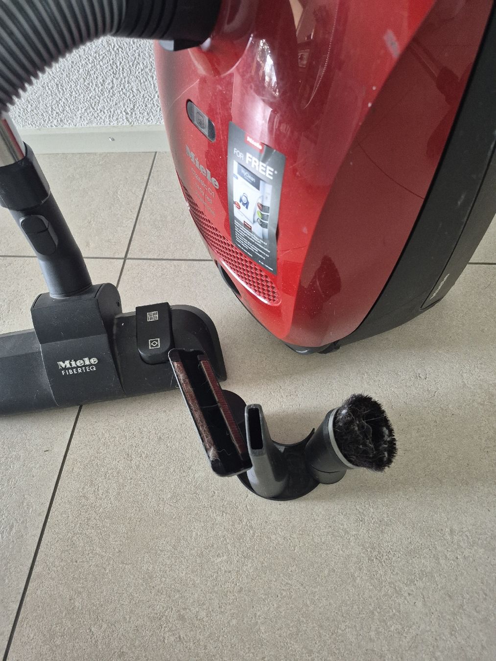 Miele Staubsauger & Zubehör: Miele Staubsauger C1 Classic – Gebraucht aus Baar von Nira60 2