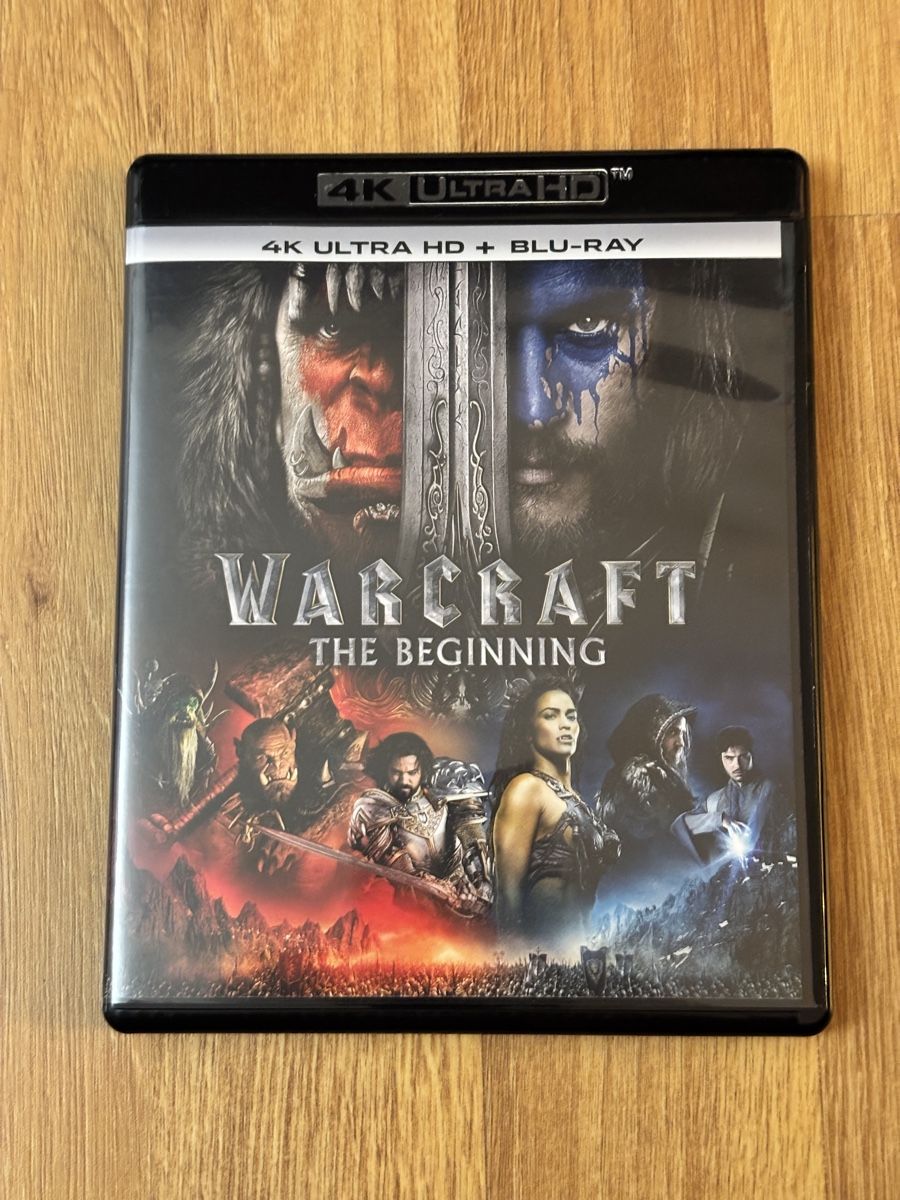 Tous les DVDs: Warcraft The Beginning 4K UHD Blu-ray neuwertig – D'occasion à Luzern par Armastra
