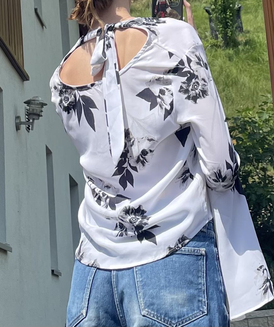 Camicette: Blouse à fleurs et manches amples- marque Amisu – Nuovo e nell'imballaggio originale da Montana venduto da Jeanne_huggler 1