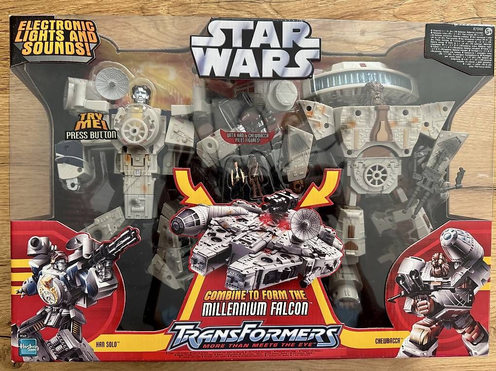 Giocattoli: Hasbro Star Wars Transformers Millenium Falcon neu – Nuovo e nell'imballaggio originale da Unterengstringen venduto da Y100