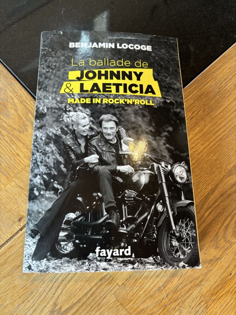 Libri: La ballade de Johnny & Laeticia – Usato da Perroy venduto da barballalla