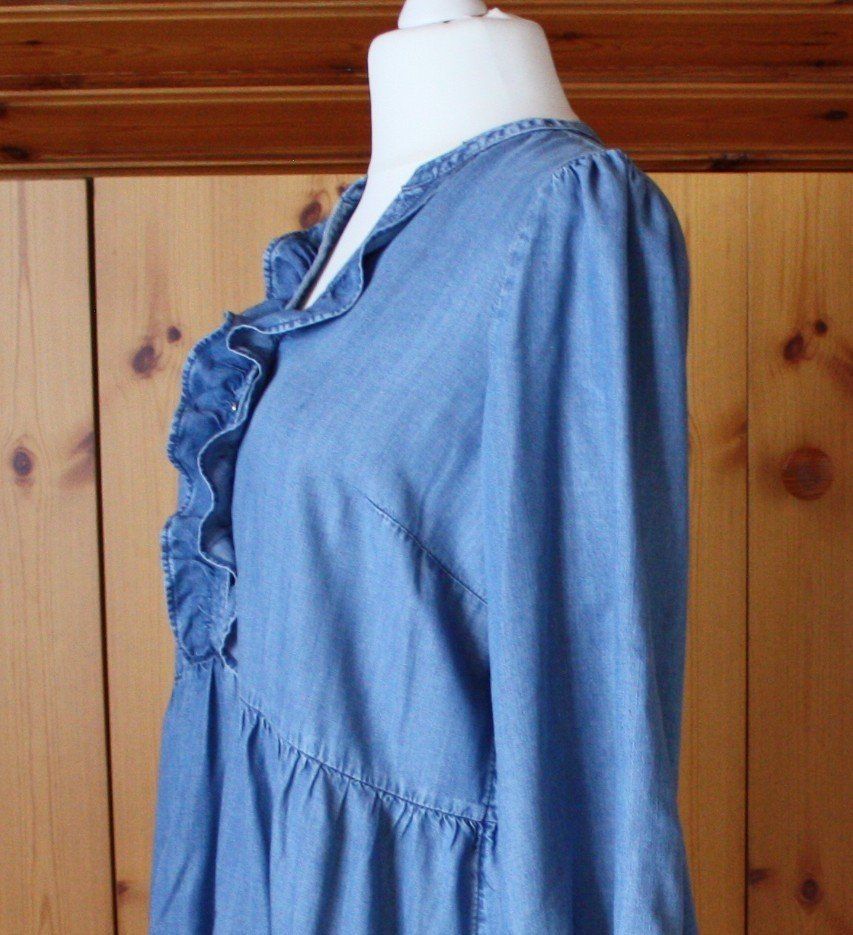Vestiti: Kleid Langarm C & A Jeans blau Gr. 46 – Usato da Flüelen venduto da Diversicum-Curvy 4
