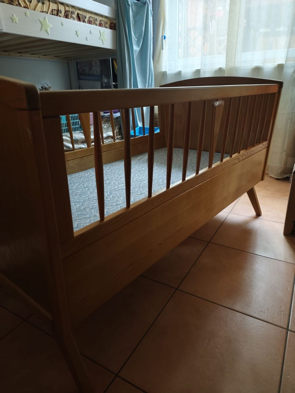 Letti: Kinderbettli Holz mit Matratze – Usato da Eiken venduto da liese57 4