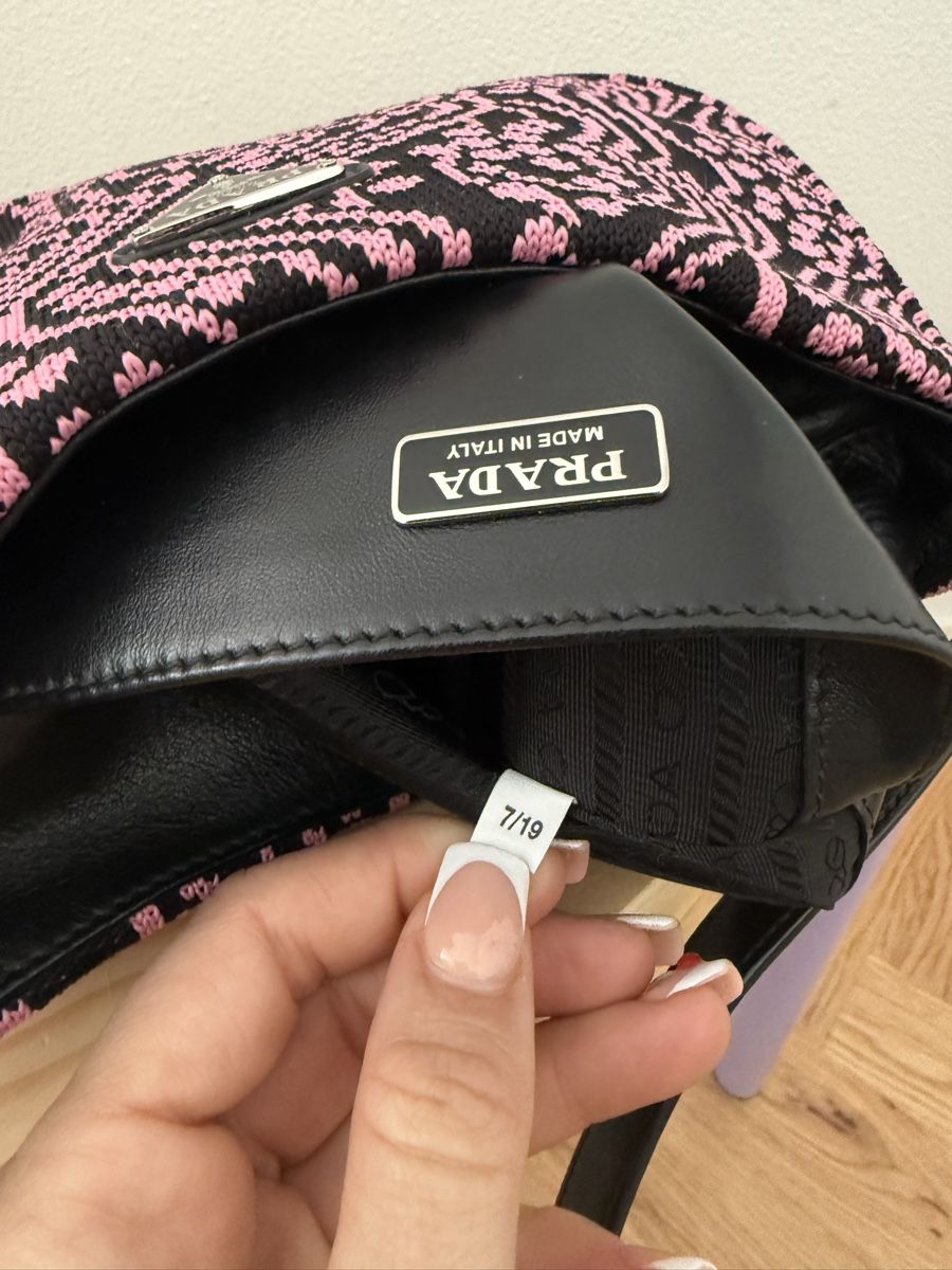 Prada Borse da donna: Prada Cleo Tasche in Pink & Schwarz – Usato da Luzern venduto da luc_fw2x 4