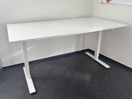 Schreibtisch höhenverstellbar weiss mit Kurbel guter Zustand