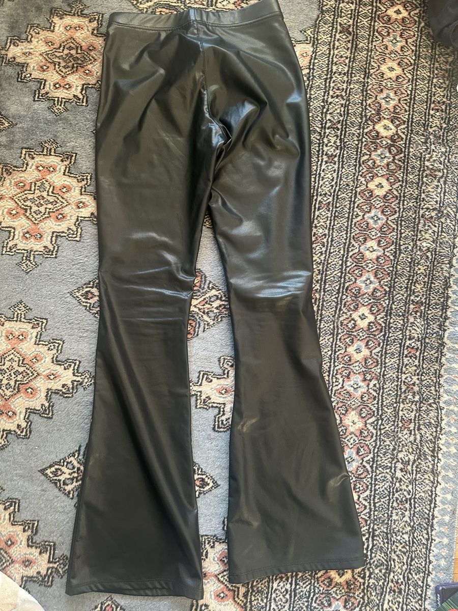 Zara Pantalons: ZARA hose 13-14  gr 164 – D'occasion à Uster par bek_v2ct 1