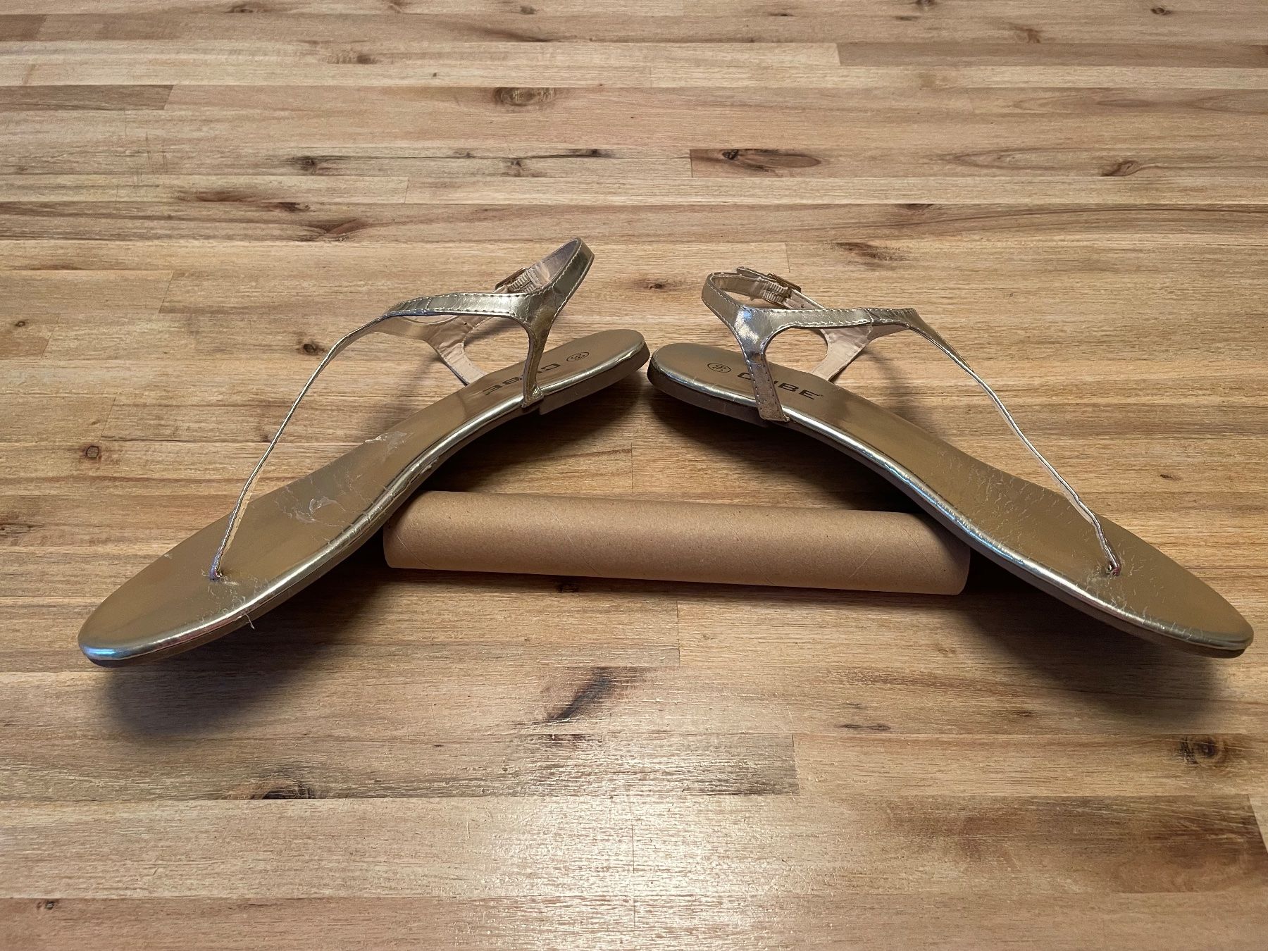Cube Damenschuhe: Leichte Sandale CUBE, Gr.  39 goldfarben – Gebraucht aus Uster von capmar 2