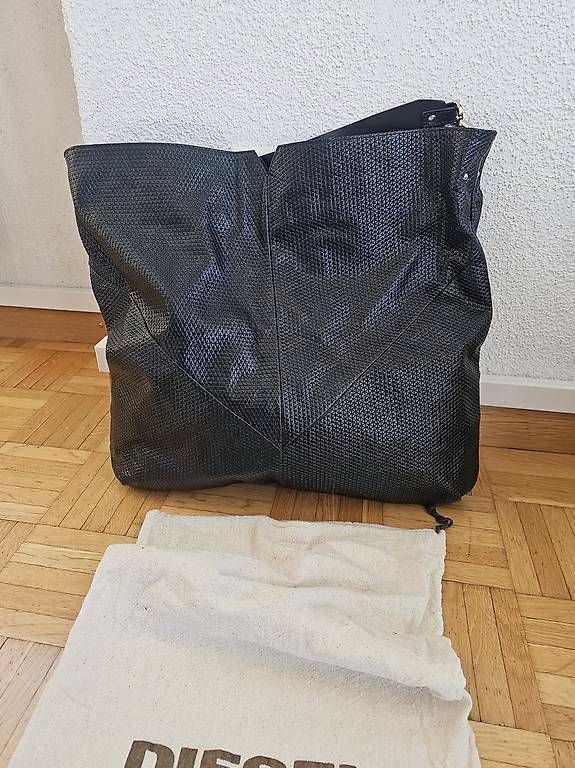 Diesel Taschen für Damen: Original Diesel Handtasche – Gebraucht aus Schlieren von 12341234ab 2