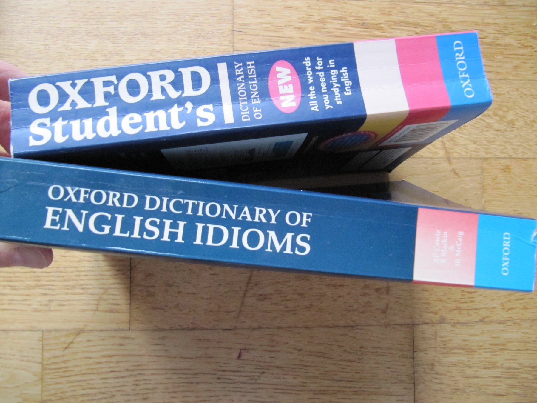 Libri: 2 Englischbücher:  Oxford Idioms + Oxford Dictionary – Nuovo (secondo la descrizione) da Würenlos venduto da Carabella0 3