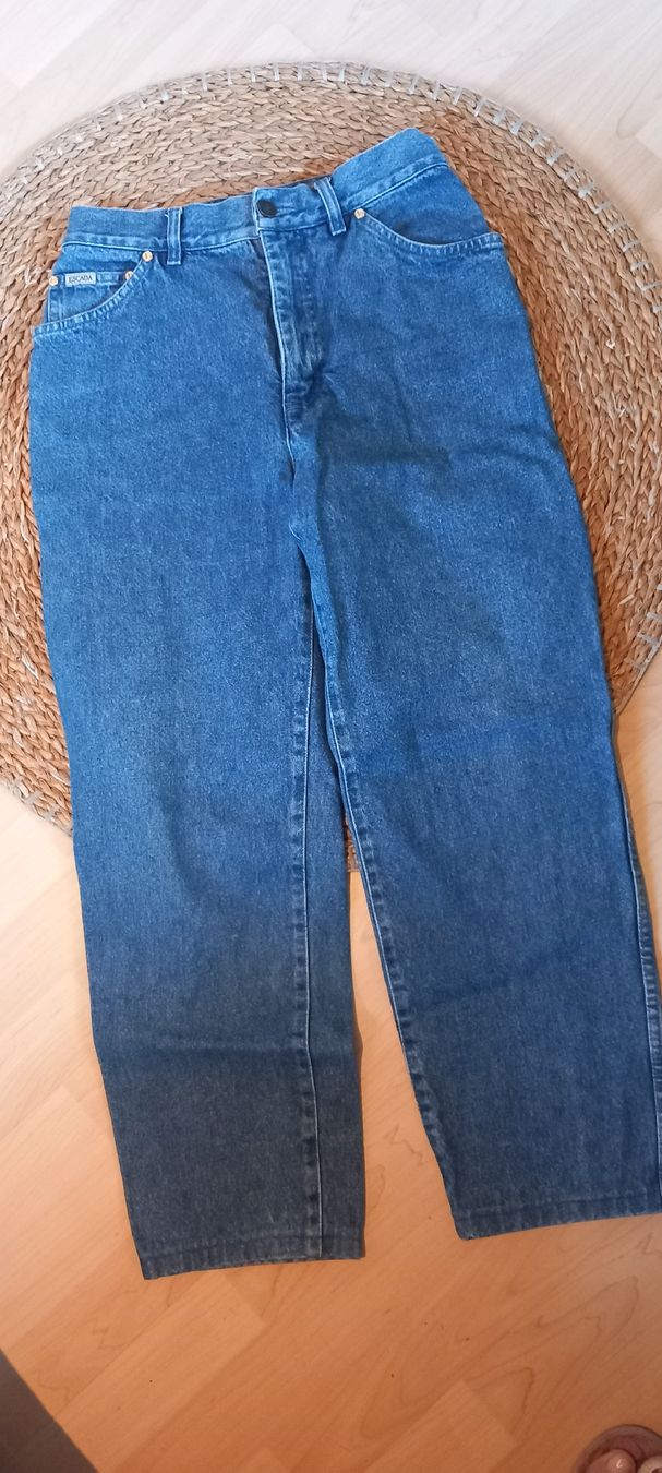Escada Jeans: Escada Jeans Gr. wie 36 ausfallend – Gebraucht aus Rebstein von bestforyou