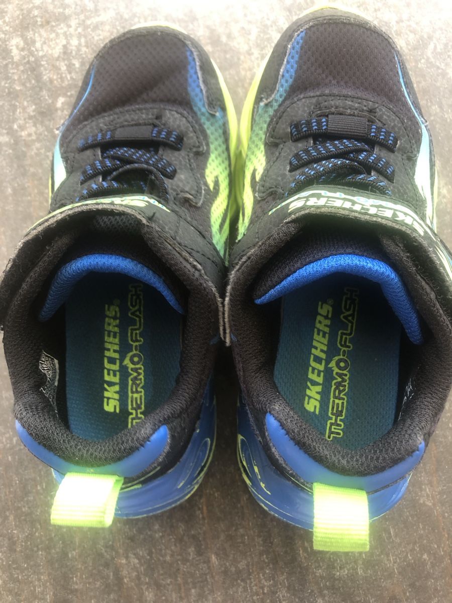 Skechers Scarpe per ragazzi: Skechers 5 Lights – Usato da Solothurn venduto da galinka