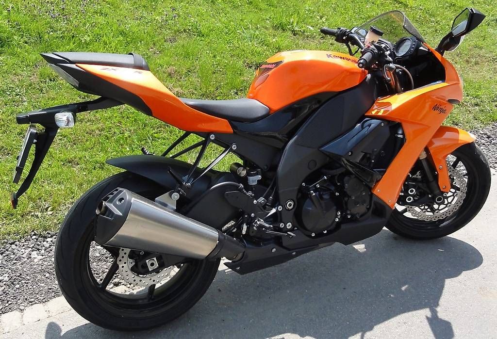 Strada: Kawasaki Ninja ZX-10R – Usato da Donzhausen venduto da Ferrari132 1