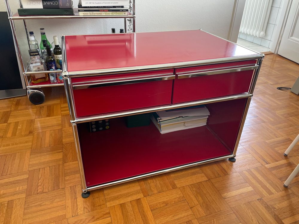 Table basse USM rouge (Gebraucht) in Prilly für CHF 220 – nur Abholung ...