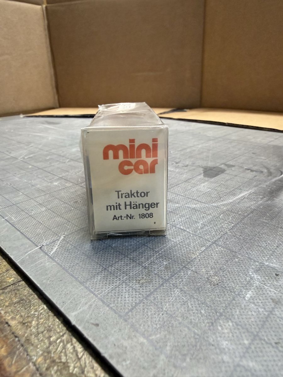 Modellini d'auto: Mini Car Traktor D 4K mit Hänger E5-2, Massstab 1:87 H0 – Usato da Russikon venduto da Danielr5310 3