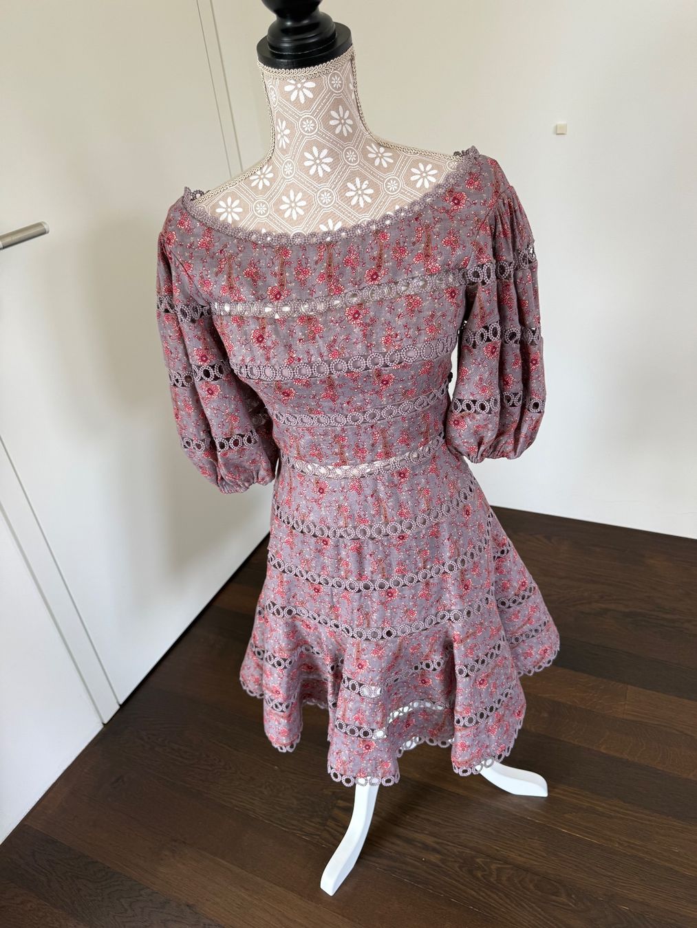 Zimmermann Robes: Zimmermann Kleid Gr.1 – Neuf (Voir description) à Balzers par Lissi57
