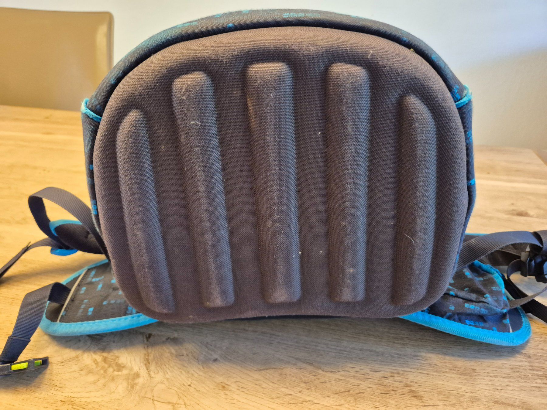 Ergobag Kindertaschen: Ergobag Schulthek-Set mit Sporttasche und 2x Etui – Gebraucht aus Thalwil von Aljbaba 6